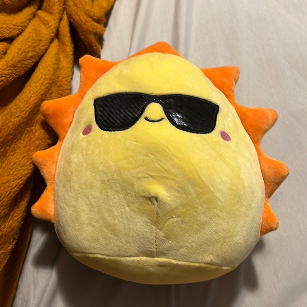 Cruz the Sun, 8 in Squishmallow